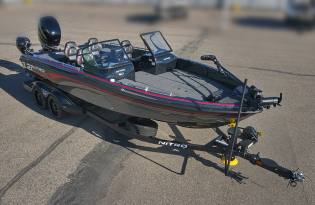 2021 Nitro ZV21 Pro fiberglass bass high performance fishing boat Exclusive Auto Marine