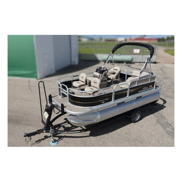 used pontoon boat, 2021 SunTracker Bass Buggy 16 XL Select, Exclusive Auto Marine, power boat, outboard motors, Mercury marine