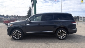 used vehicle, used SUV, 2022 Lincoln Navigator Reserve,  used vehicle for sale, used SUV for sale,  used vehicle for sale near me, used SUV for sale near me,,  used vehicle for sale Prince Albert, used SUV for sale Prince Albert, Used Vehicle Saskatchewan, used SUV Saskatchewan, used car dealership near me, car dealership near me, local car dealership, near me, used Ford car for sale, used Toyota car for sale, used Lincoln for sale, used chevy for sale