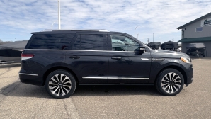 used vehicle, used SUV, 2022 Lincoln Navigator Reserve,  used vehicle for sale, used SUV for sale,  used vehicle for sale near me, used SUV for sale near me,,  used vehicle for sale Prince Albert, used SUV for sale Prince Albert, Used Vehicle Saskatchewan, used SUV Saskatchewan, used car dealership near me, car dealership near me, local car dealership, near me, used Ford car for sale, used Toyota car for sale, used Lincoln for sale, used chevy for sale
