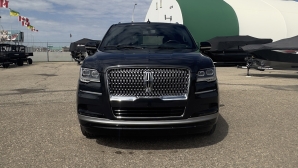 used vehicle, used SUV, 2022 Lincoln Navigator Reserve,  used vehicle for sale, used SUV for sale,  used vehicle for sale near me, used SUV for sale near me,,  used vehicle for sale Prince Albert, used SUV for sale Prince Albert, Used Vehicle Saskatchewan, used SUV Saskatchewan, used car dealership near me, car dealership near me, local car dealership, near me, used Ford car for sale, used Toyota car for sale, used Lincoln for sale, used chevy for sale