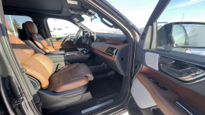 used vehicle, used SUV, 2022 Lincoln Navigator Reserve,  used vehicle for sale, used SUV for sale,  used vehicle for sale near me, used SUV for sale near me,,  used vehicle for sale Prince Albert, used SUV for sale Prince Albert, Used Vehicle Saskatchewan, used SUV Saskatchewan, used car dealership near me, car dealership near me, local car dealership, near me, used Ford car for sale, used Toyota car for sale, used Lincoln for sale, used chevy for sale