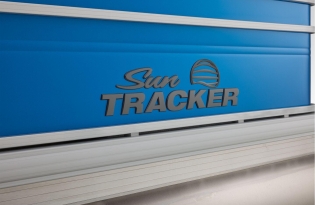 Best Pontoon Boat, Sun Tracker Pontoon Boats, New Pontoon Boat, Used Pontoon Boat, Pontoon Boat For Sale, Pontoon Boat For Sale by Owner, Best Boat Saskatchewan, Best Boat Prince Albert, Best Boat British Columbia, Best Boat Okanagan, Best Boat Alberta, Best Boat Manitoba, Pontoon Boat For Sale Near Me, Pontoon Boat For Sale by Owner,  MinnKota, Lowrance, Mercury Marine,Avalon, Sunchaser, Princecraft, Pontoon Boat-Auto Trader, Pontoon Boat-Kijiji, Boat For Sale-Facebook Marketplace