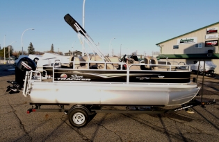 used pontoon boat, used pontoon boat for sale, 18 ft. pontoon boat, boat for sale, boats for sale near me, pontoon boats for sale near me, new pontoon boat