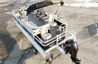 used pontoon boat, used pontoon boat for sale, 18 ft. pontoon boat, boat for sale, boats for sale near me, pontoon boats for sale near me, new pontoon boat