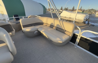 used pontoon boat, used pontoon boat for sale, 18 ft. pontoon boat, boat for sale, boats for sale near me, pontoon boats for sale near me, new pontoon boat