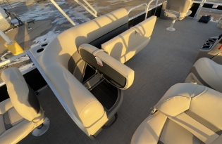 used pontoon boat, used pontoon boat for sale, 18 ft. pontoon boat, boat for sale, boats for sale near me, pontoon boats for sale near me, new pontoon boat