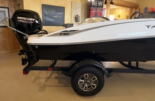 Best Sport Bowrider and Deck Fiberglass Boat, Tahoe Sport Bowrider and Deck Fiberglass Boats, New Sport Bowrider and Deck Fiberglass Boat, Used Sport Bowrider and Deck Fiberglass, Best Family Boat, Best Priced Boat, Best Boat Brands, Top Boat Brands, Top 10 Sport Bowrider and Deck Fiberglass, Top 10 Sale Priced Sport Bowrider and Deck Fiberglass Boats, Sport Bowrider and Deck Fiberglass Boat For Sale, Best Boat Saskatchewan, Best Boat Prince Albert,  Best Boat British Columbia, Best Boat Okanagan, Best Boat