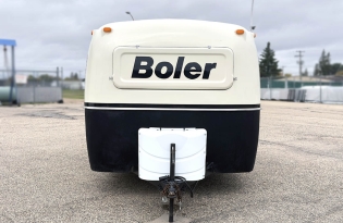 used boler travel trailer, Boler trailer, fiberglass trailer, molded trailer, lightweight trailer, vintage camper, "egg on wheels", Winnipeg-made trailer
