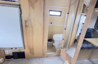 used boler travel trailer, Boler trailer, fiberglass trailer, molded trailer, lightweight trailer, vintage camper, "egg on wheels", Winnipeg-made trailer