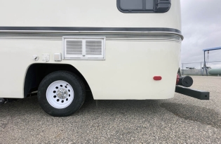 used boler travel trailer, Boler trailer, fiberglass trailer, molded trailer, lightweight trailer, vintage camper, "egg on wheels", Winnipeg-made trailer